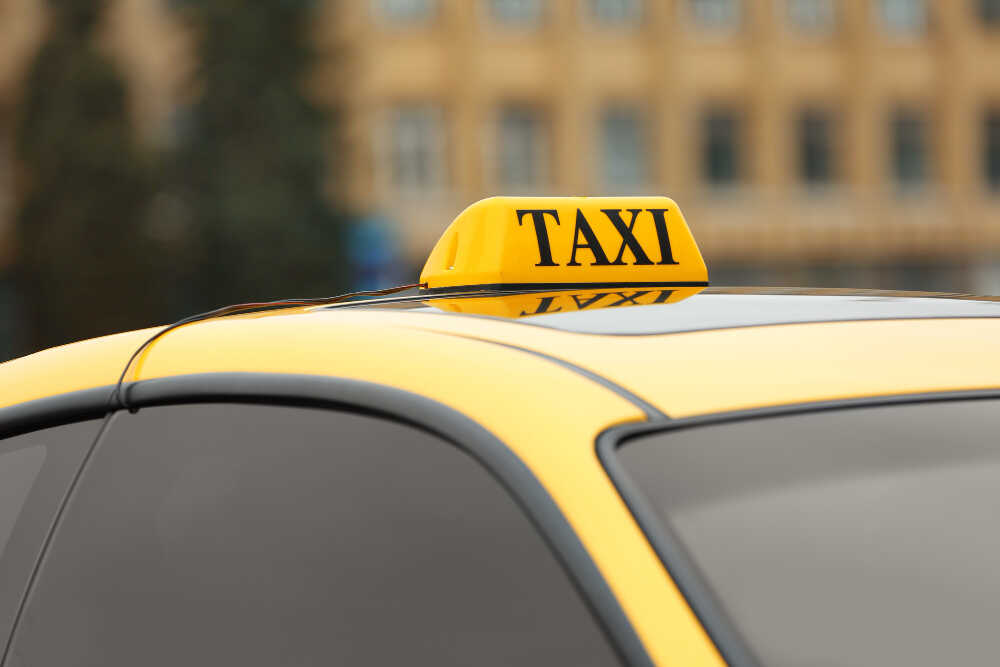 מונית מגבעתיים לנתבג